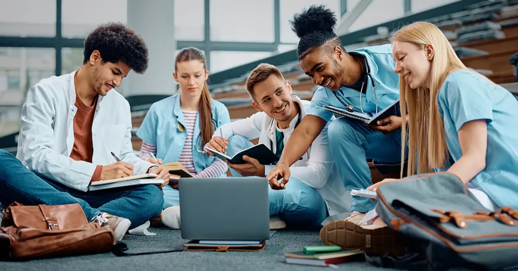 Students deciding the best way to prepare for the NCLEX